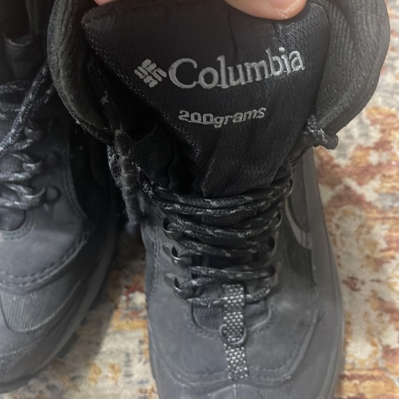 Columbia Hiking Winter Boots - Picture 2 of 7